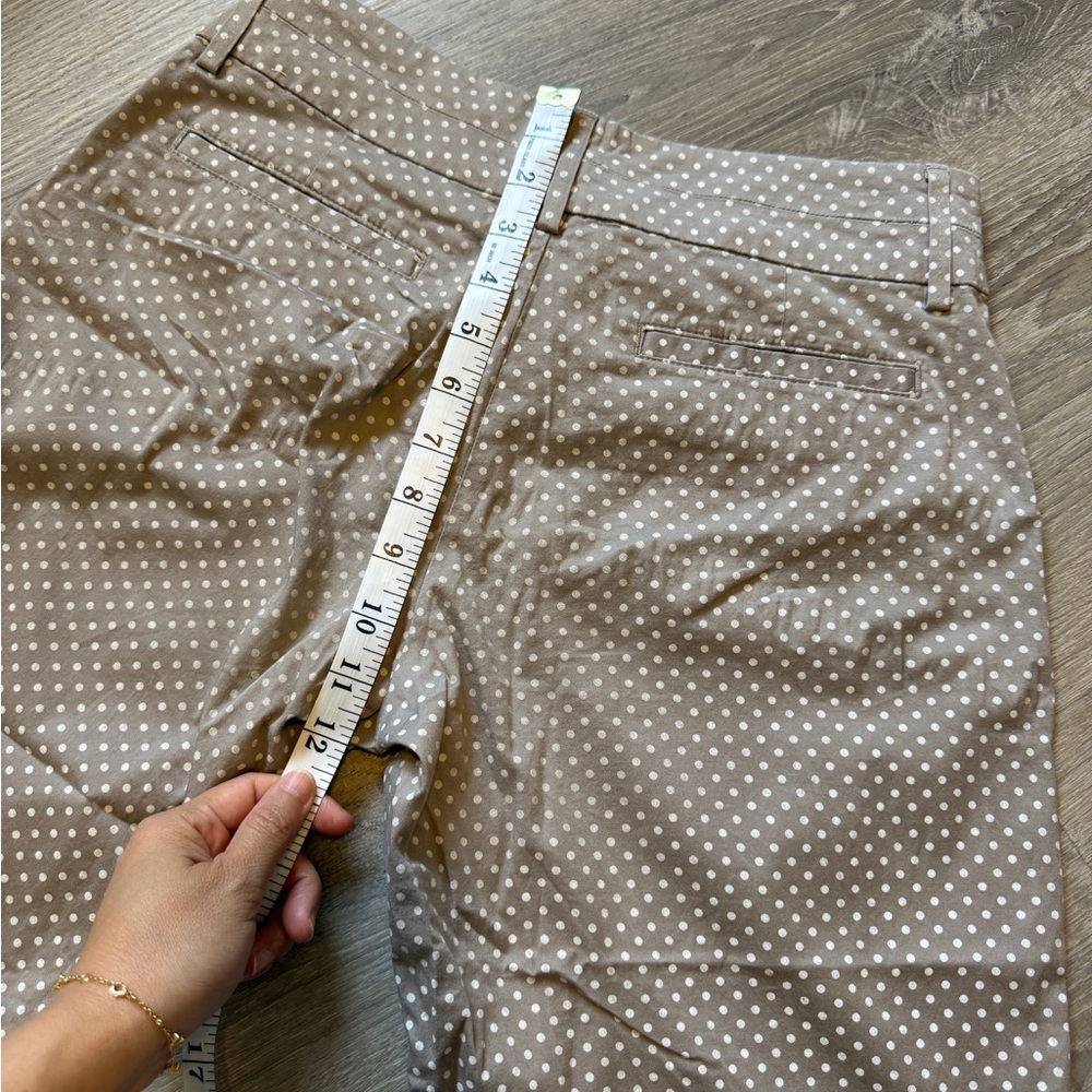 Lee just below the waist Gray and White Flat Front woman’s Short ~Size 6 - Picture 10 of 10